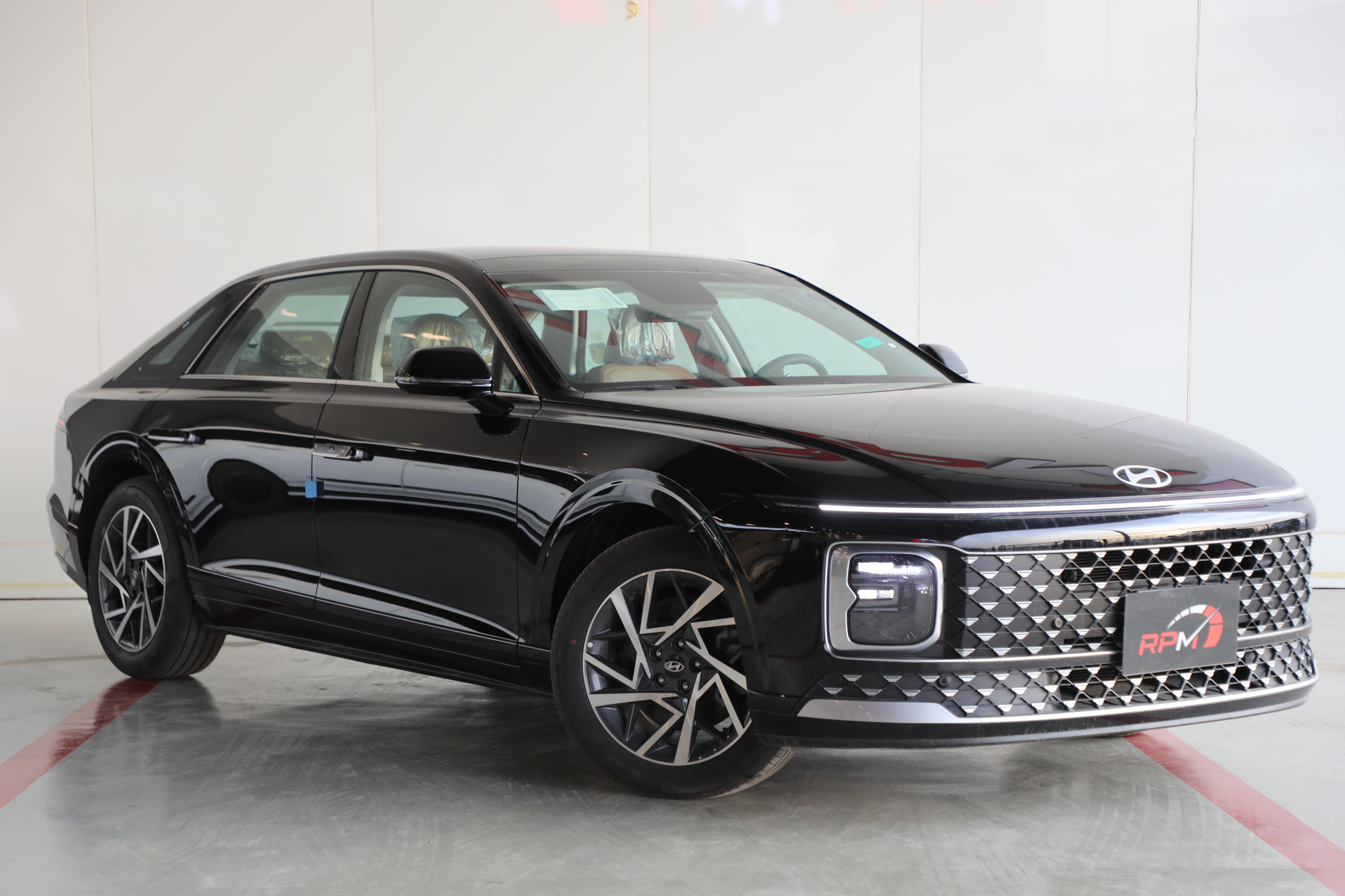 هيونداي ازيرا كلاسيك 2026